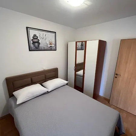 Sun Rogoznica * Podglavica