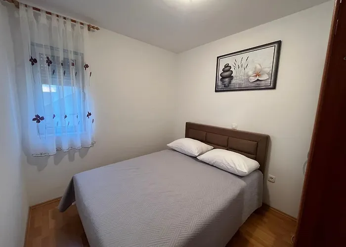 Sun Rogoznica * Podglavica